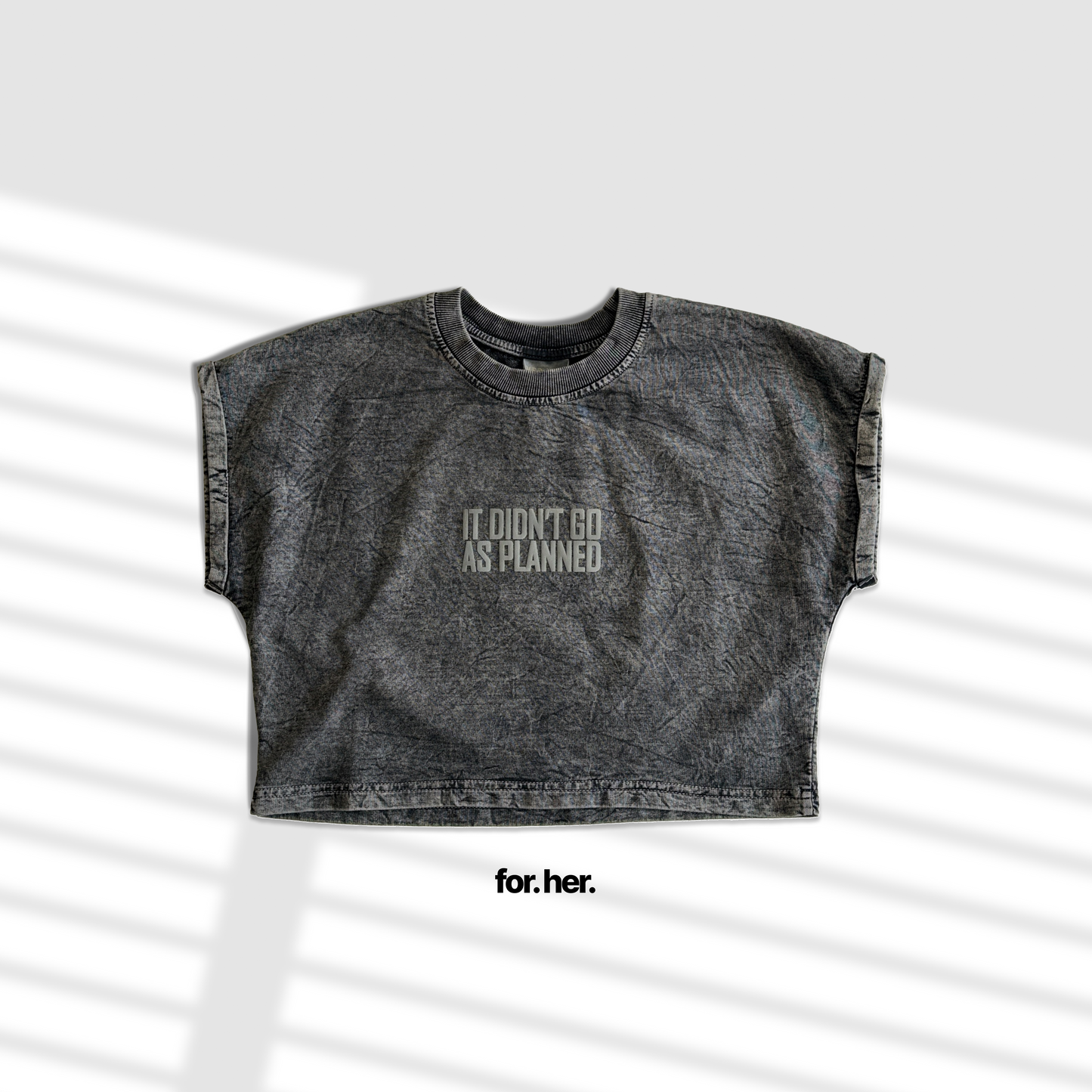 Women's Shadow Muse Oversized Crop Tee – for.her Edition